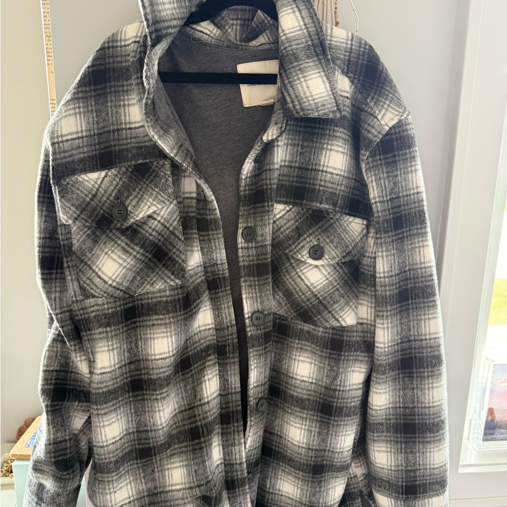 Thread & Supply Black and Gray Lightweight Shirt Jacket